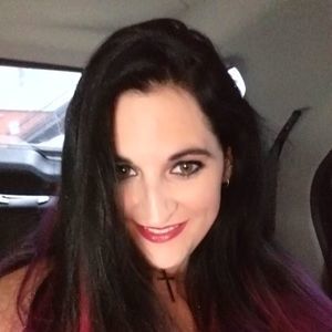 Meet your Posher, Ladee